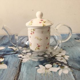 Bình Trà Thủy Tinh Nắp Sứ Chikao (600ml)