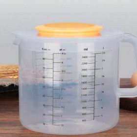 Ca Nhựa Đánh Trứng Và Kem Cheese Có Nắp 2.5L